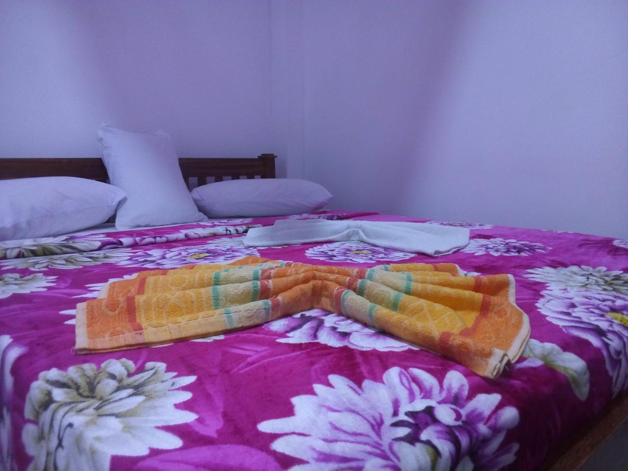 Lavendra Guset House Hotel Nallathanniya Exterior photo